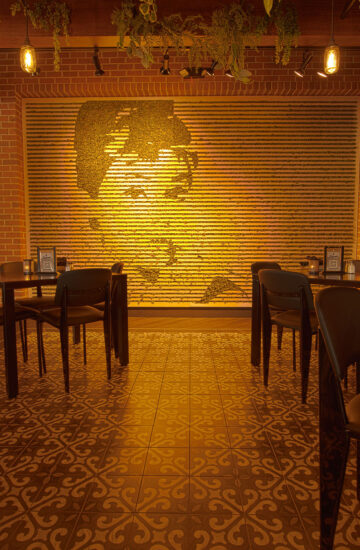 The Hepburn room decor in Fatpour Lincolnwood