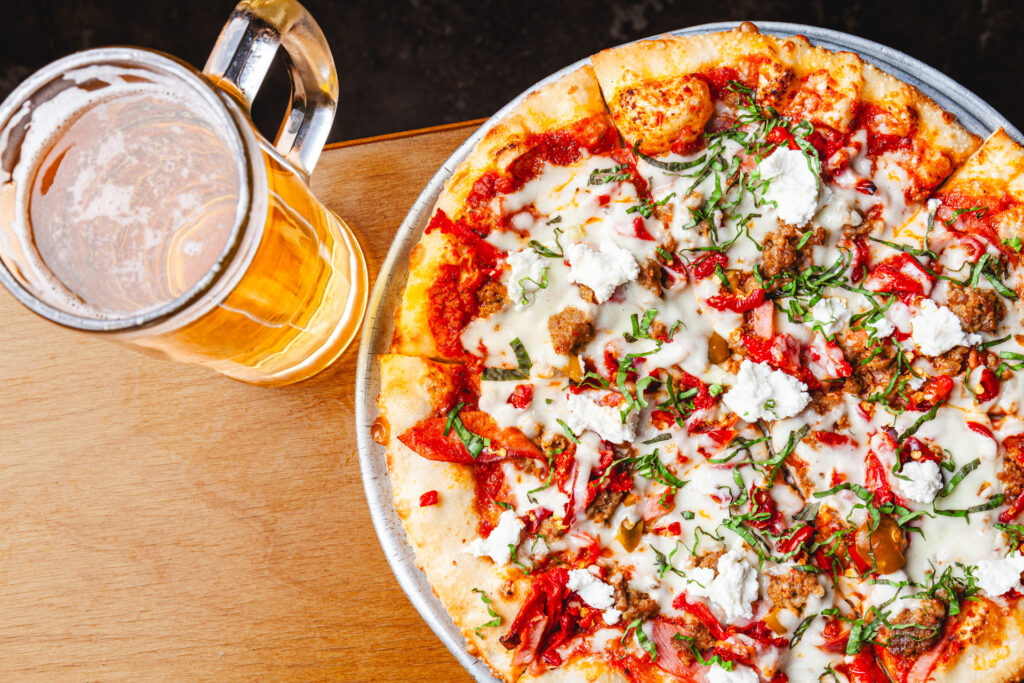 De Niro Specialty Pizza at Fatpour Wicker Park