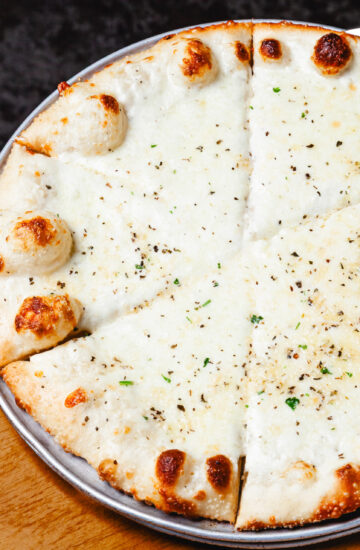 White Pizza at Fatpour
