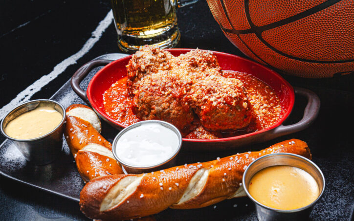 Pick & Dunk WNBA All Star Game Special at Fatpour