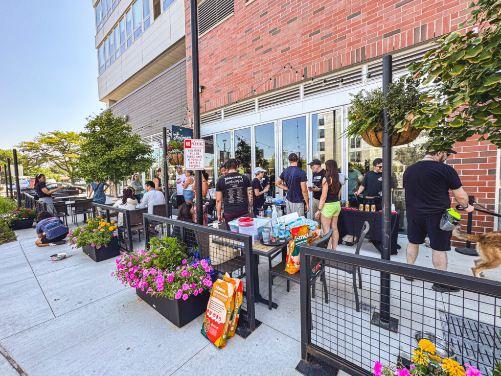 Private Events with Fatpour Lincolnwood 67 FPLW patio paws event 080925 5857