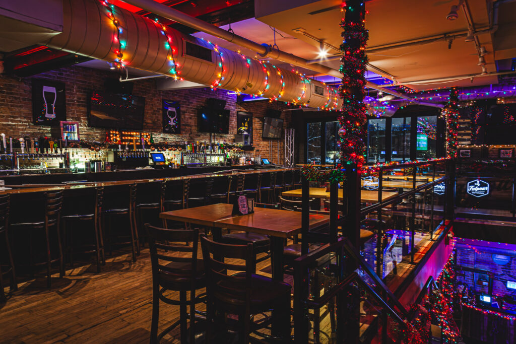 Second Floor bar at Fatpour Wicker Park decorated for the holidays.