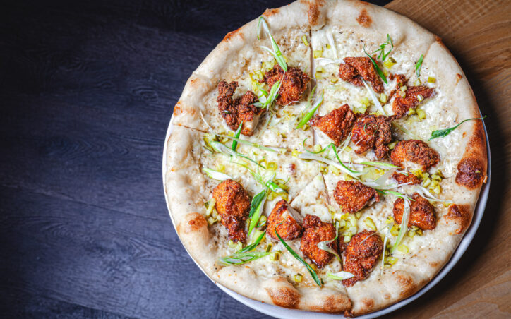 FPLW hot honey chicken pizza