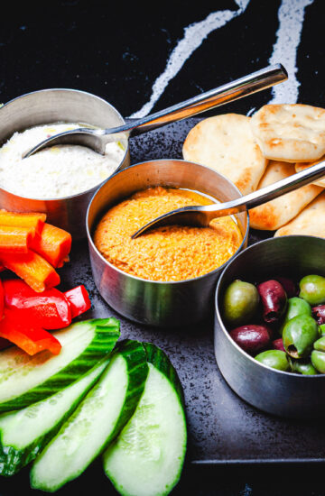 FPLW hummus platter